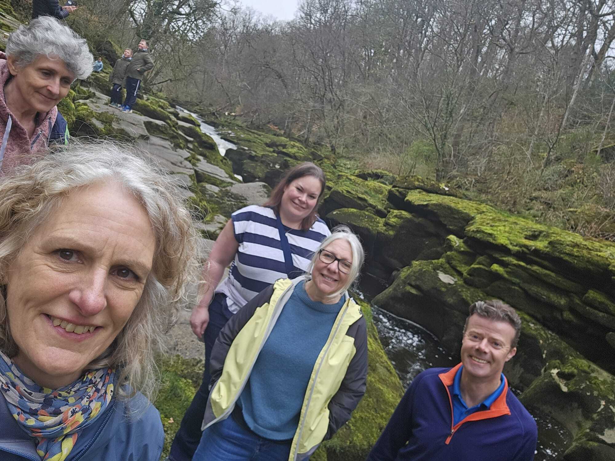 b9b05fdd-d078-484b-8c8e-e20593da8d17